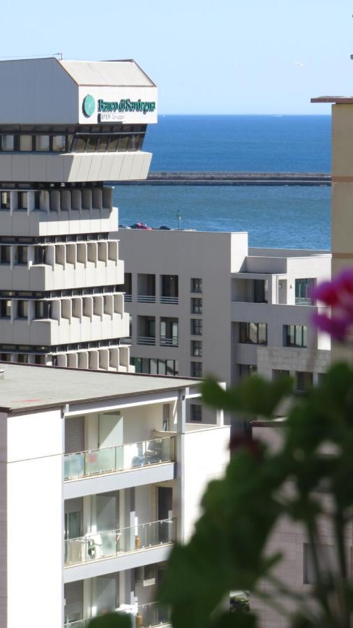 Luna Rossa Rooms Cagliari Esterno foto